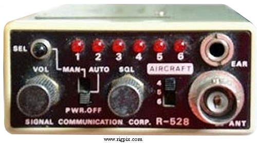 A top panel picture of Signal Communication Corp. R-528 (Version 1)