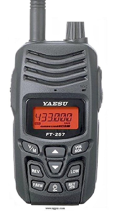 A picture of Yaesu FT-252