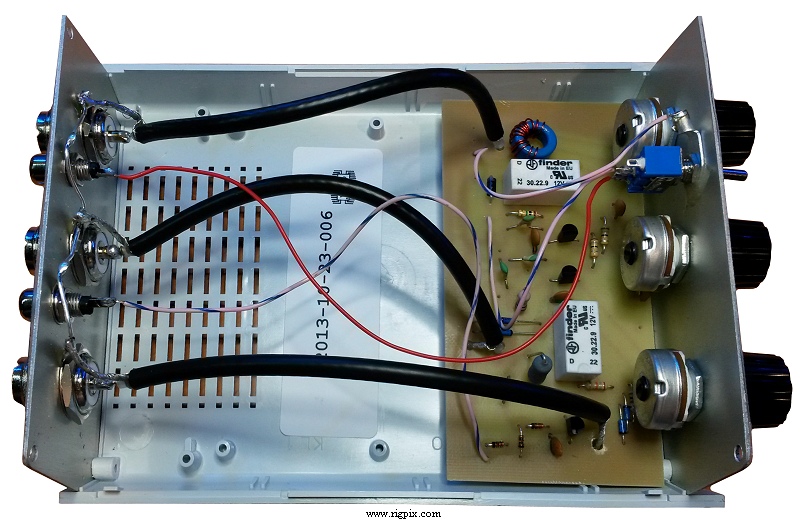 An inside picture of Wimo QRM-Eliminator