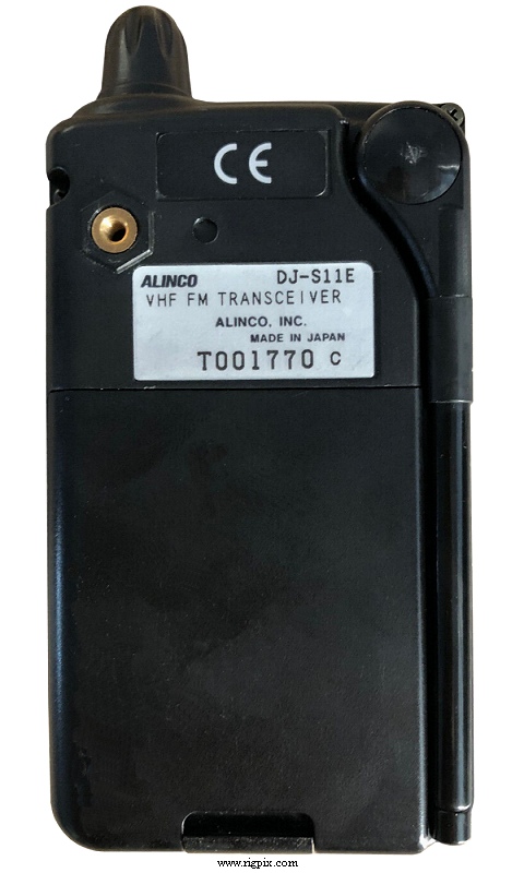 A rear picture of Alinco DJ-S11E