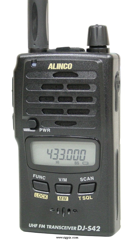A picture of Alinco DJ-S42