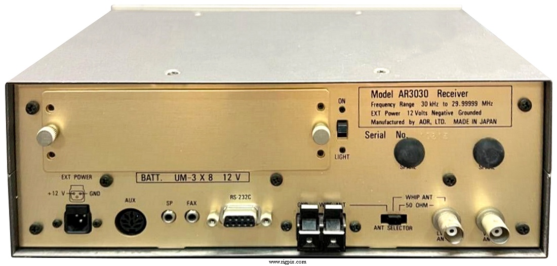 A rear picture of AOR AR-3030