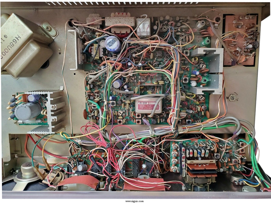 An inside rear picture of Lafayette Telsat SSB-100 (99-33060W)