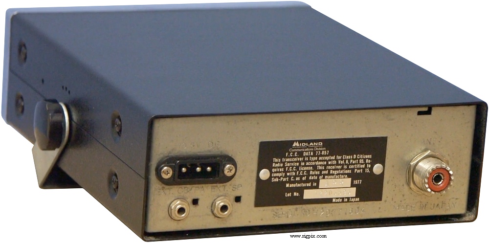 A rear picture of Midland 77-857