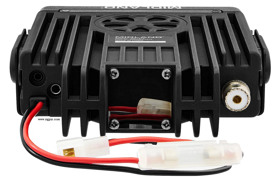 A rear picture of Midland MXT-575