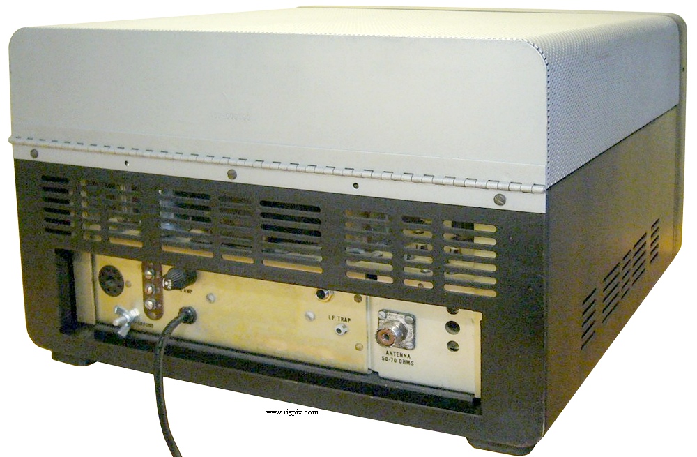A rear picture of Hallicrafters SX-115