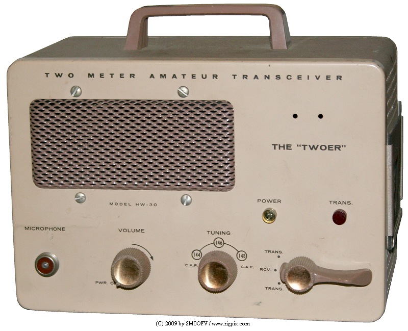 A picture of Heathkit HW-30 (The ''Twoer'', a.k.a. ''The Benton Harbor Lunchbox'')