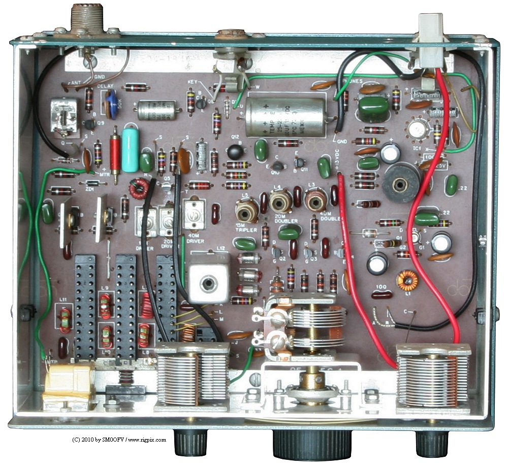 An inside picture of Heathkit HW-7