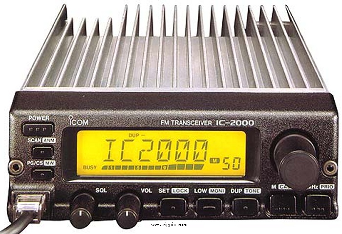 A picture of Icom IC-2000