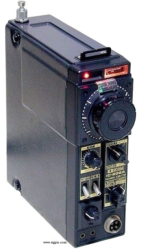 A picture of Icom IC-202A