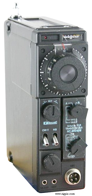 A picture of Icom IC-202E