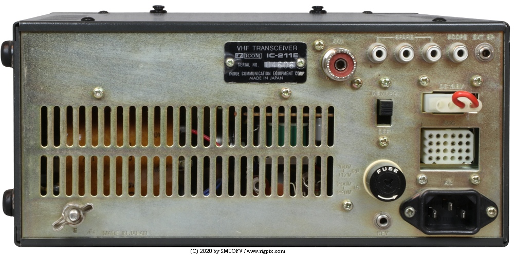 A rear picture of Icom IC-211E