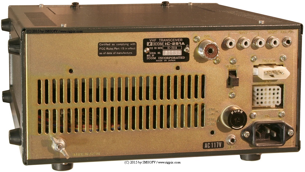 A rear picture of Icom IC-251A