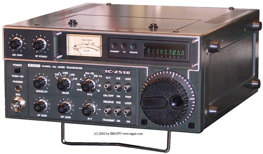 A picture of Icom IC-251E