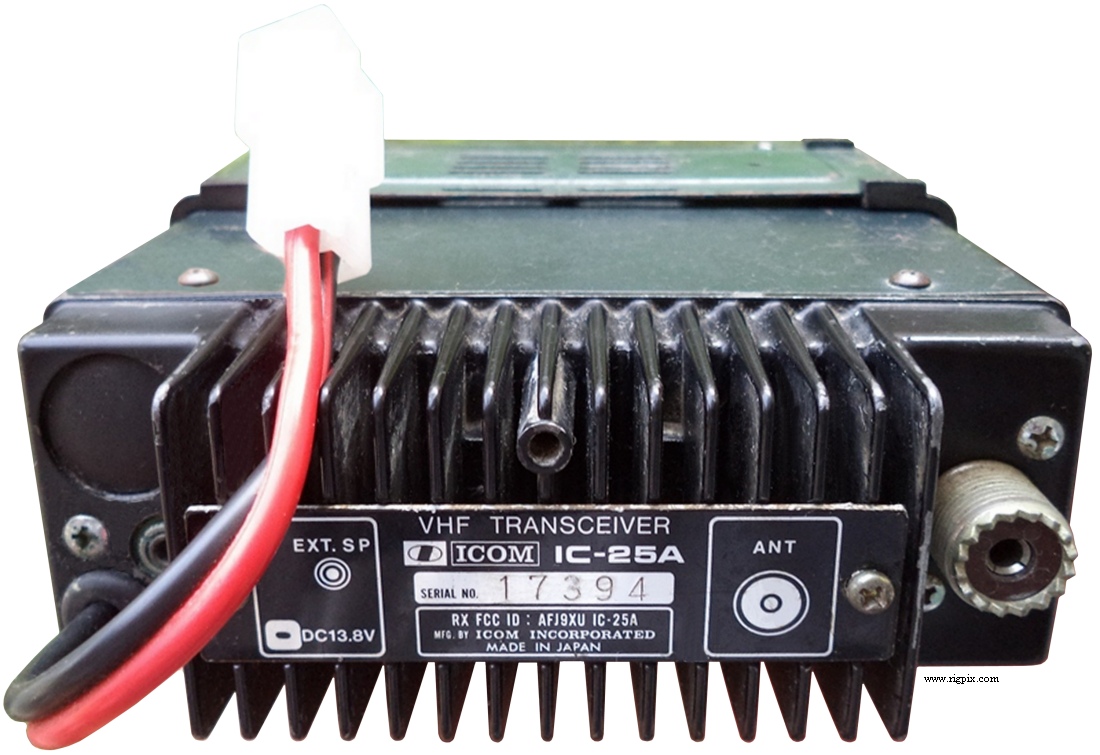 A rear picture of Icom IC-25A