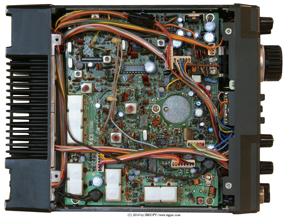 An inside bottom picture of Icom IC-260E