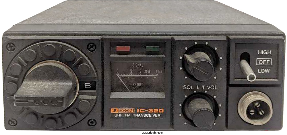 A picture of Icom IC-320
