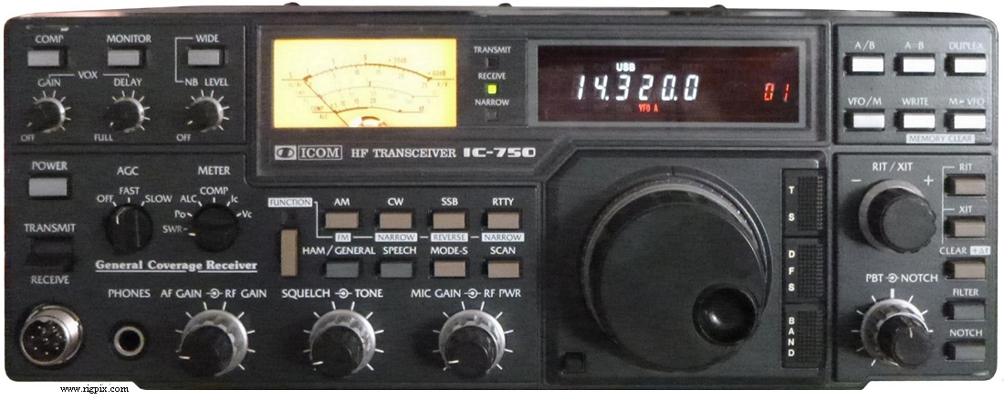A picture of Icom IC-750