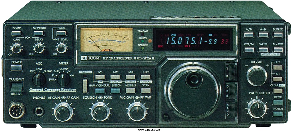 A picture of Icom IC-751