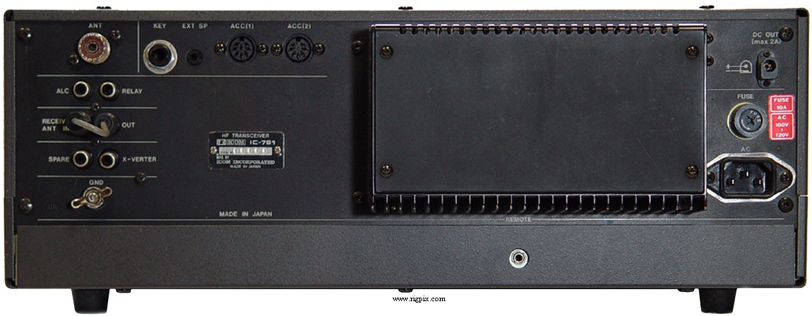 A rear picture of Icom IC-761