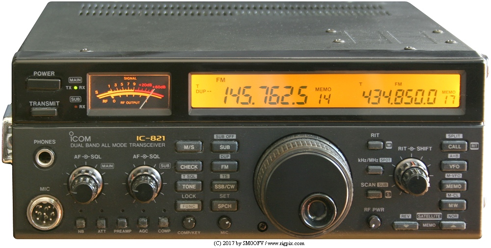 A picture of Icom IC-821H
