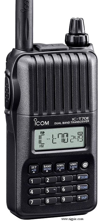A picture of Icom IC-T70E