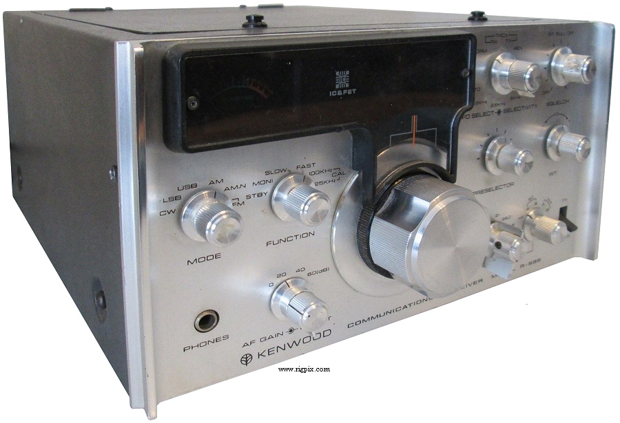 A picture of Kenwood R-599