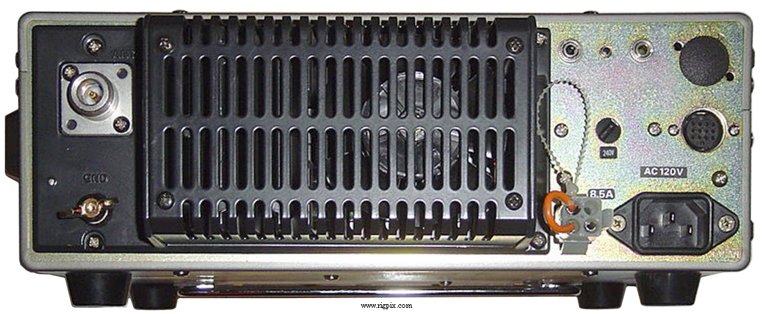 A rear picture of Kenwood TS-811A