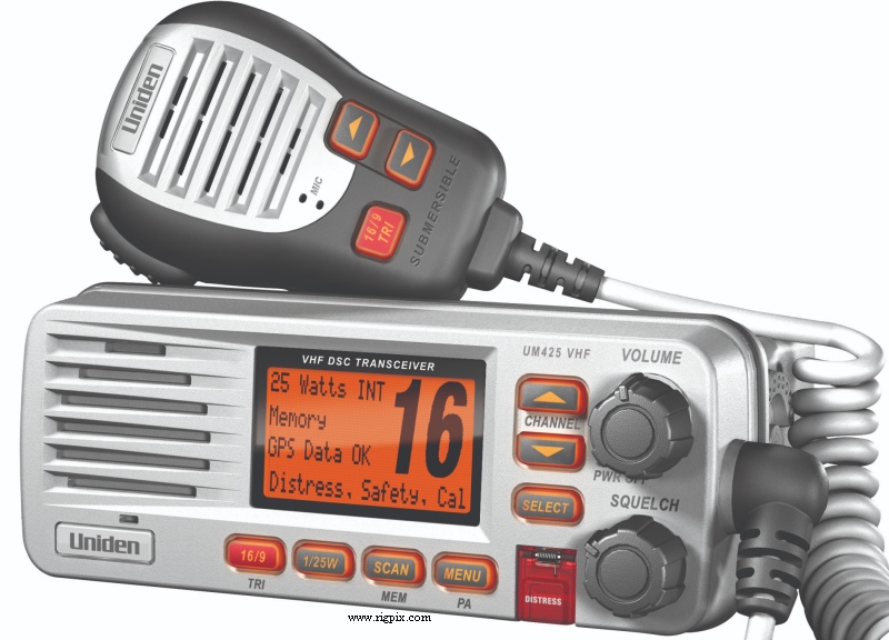 A picture of Uniden UM-425 VHF DSC