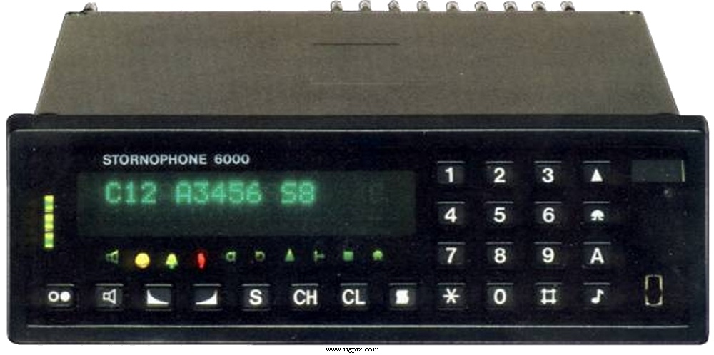 A picture of Storno CQM 6112 (Stornophone CQM6000 series)