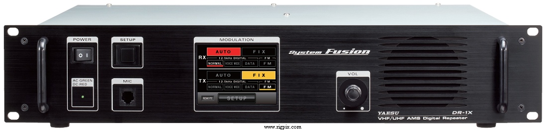 A picture of Yaesu DR-1X