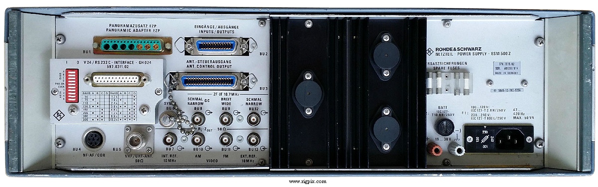 A rear picture of Rohde & Schwarz ESM-500A