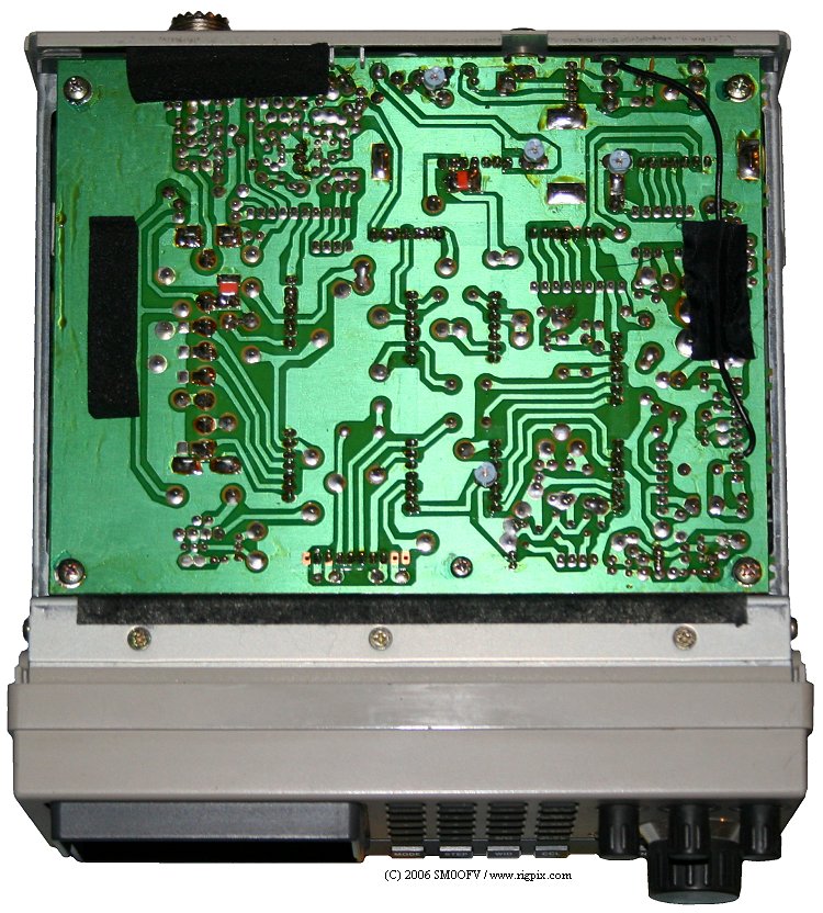 An inside top picture of Standard AX-700