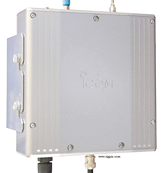 A picture of Icom CX-24G