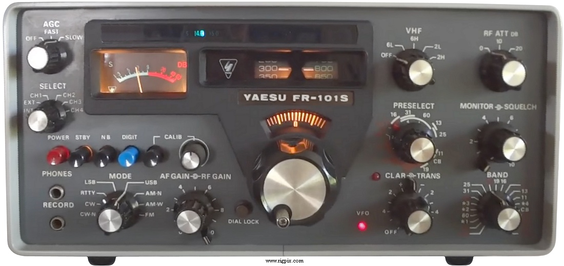 A picture of Yaesu FR-101S