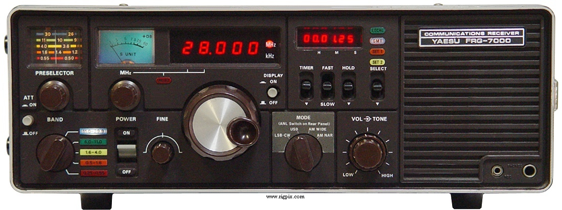 A picture of Yaesu FRG-7000