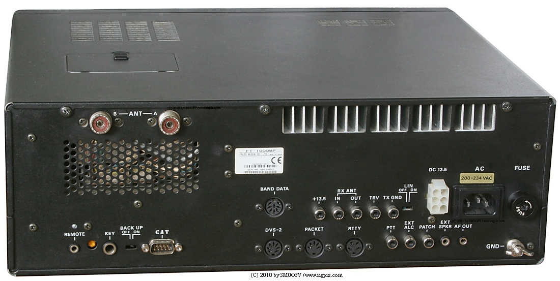 A rear picture of Yaesu FT-1000MP