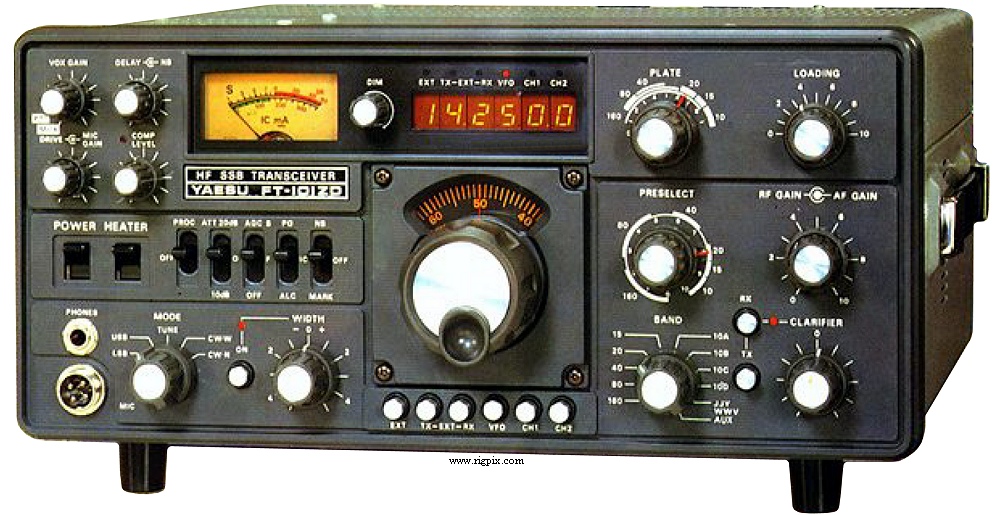 Un'immagine dello Yaesu FT-101ZD (Mk0)