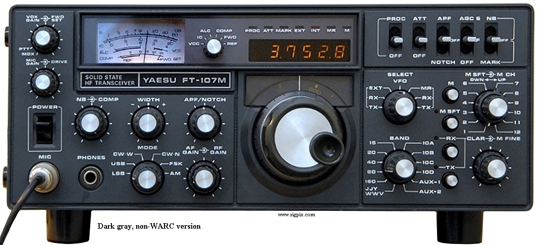 A picture of Yaesu FT-107M dark gray non-WARC version