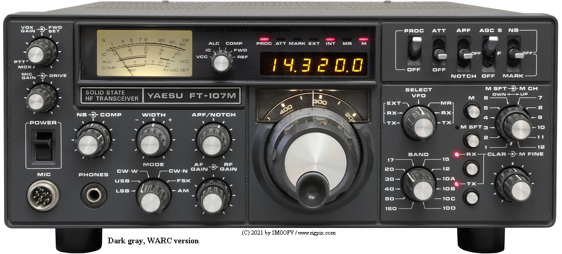 A picture of Yaesu FT-107M dark gray WARC version