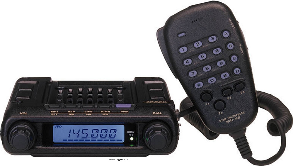 A picture of Yaesu FT-1500M