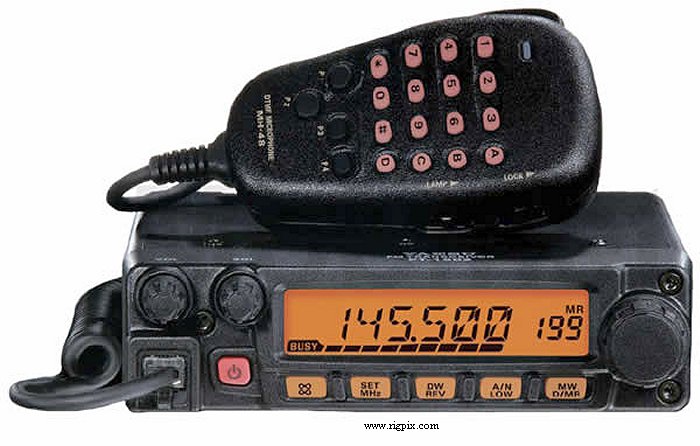 A picture of Yaesu FT-1802M(E)