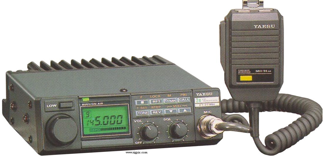 A picture of Yaesu FT-211RH