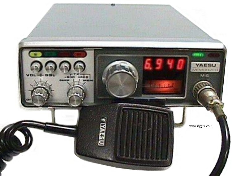 A picture of Yaesu FT-227R ''Memorizer''