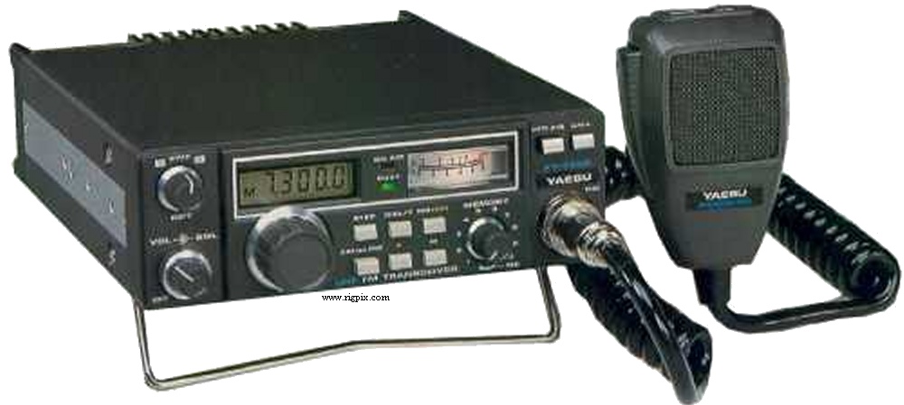 A picture of Yaesu FT-230R