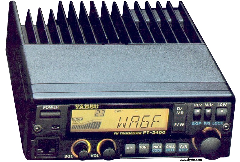 A picture of Yaesu FT-2400H