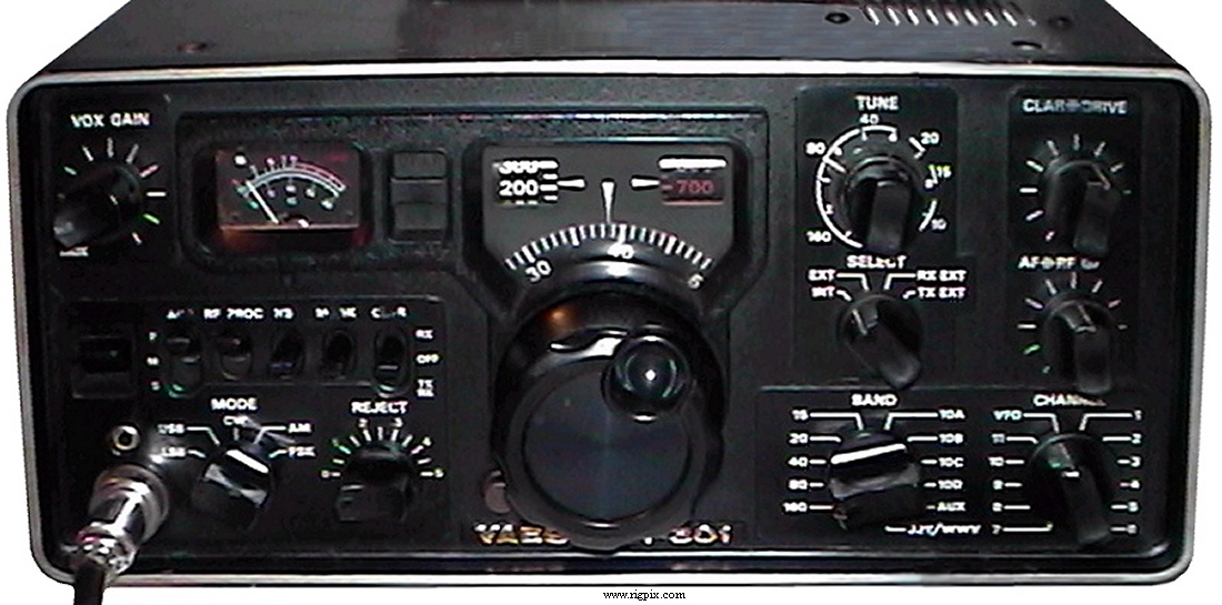 A picture of Yaesu FT-301