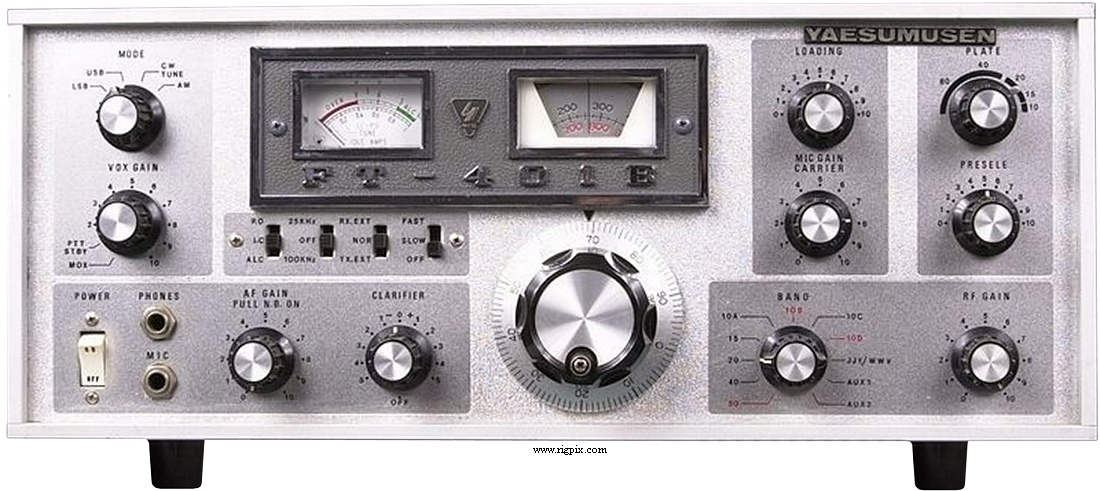 A picture of Yaesu FT-401B