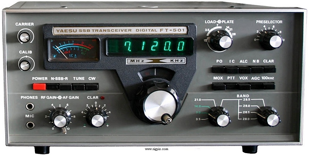 A picture of Yaesu FT-501