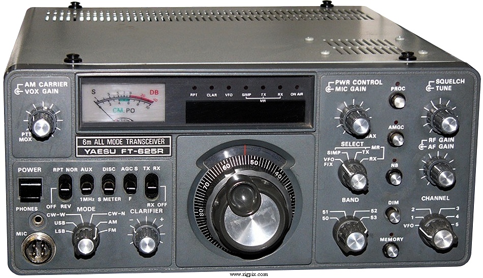 A picture of Yaesu FT-625R